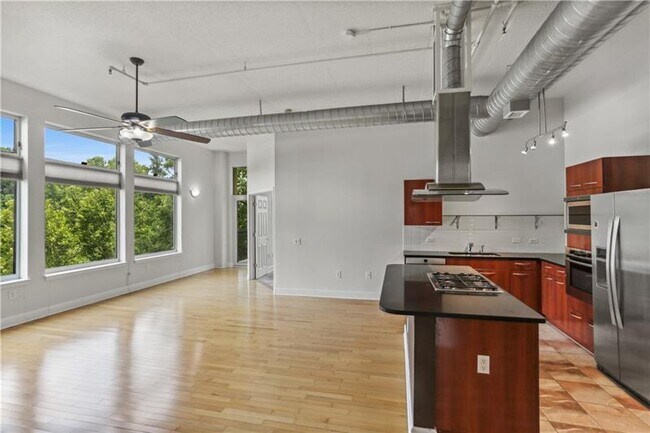 Foto del edificio - 3820 Roswell Rd NE