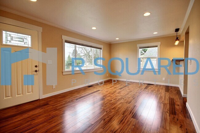 Building Photo - 9915 34th Ave SW