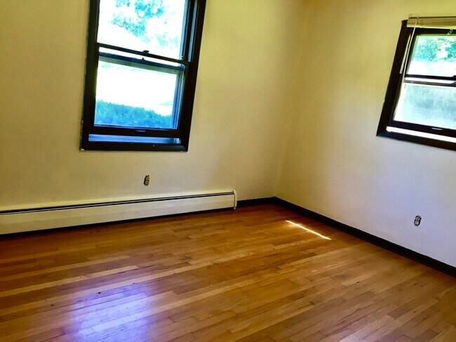 Foto del edificio - 205 Sunny Meade Ln