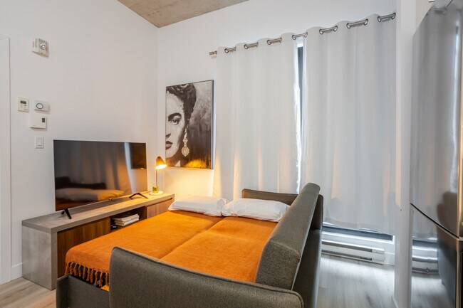 Building Photo - 517 Rue Saint-Henri