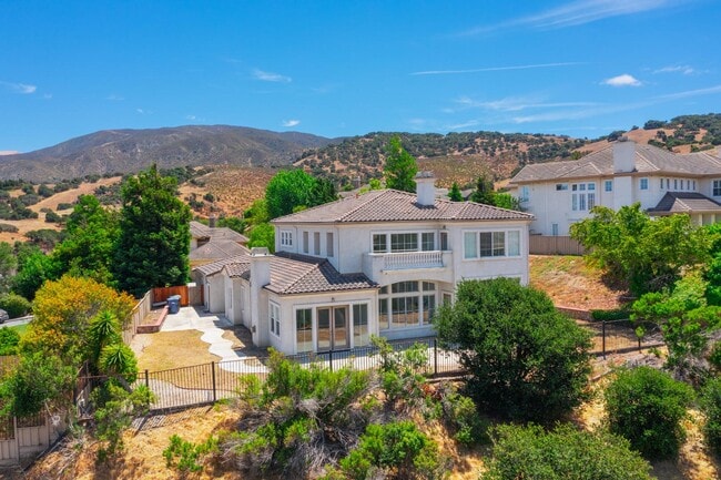 Building Photo - 26148 Legends Ct