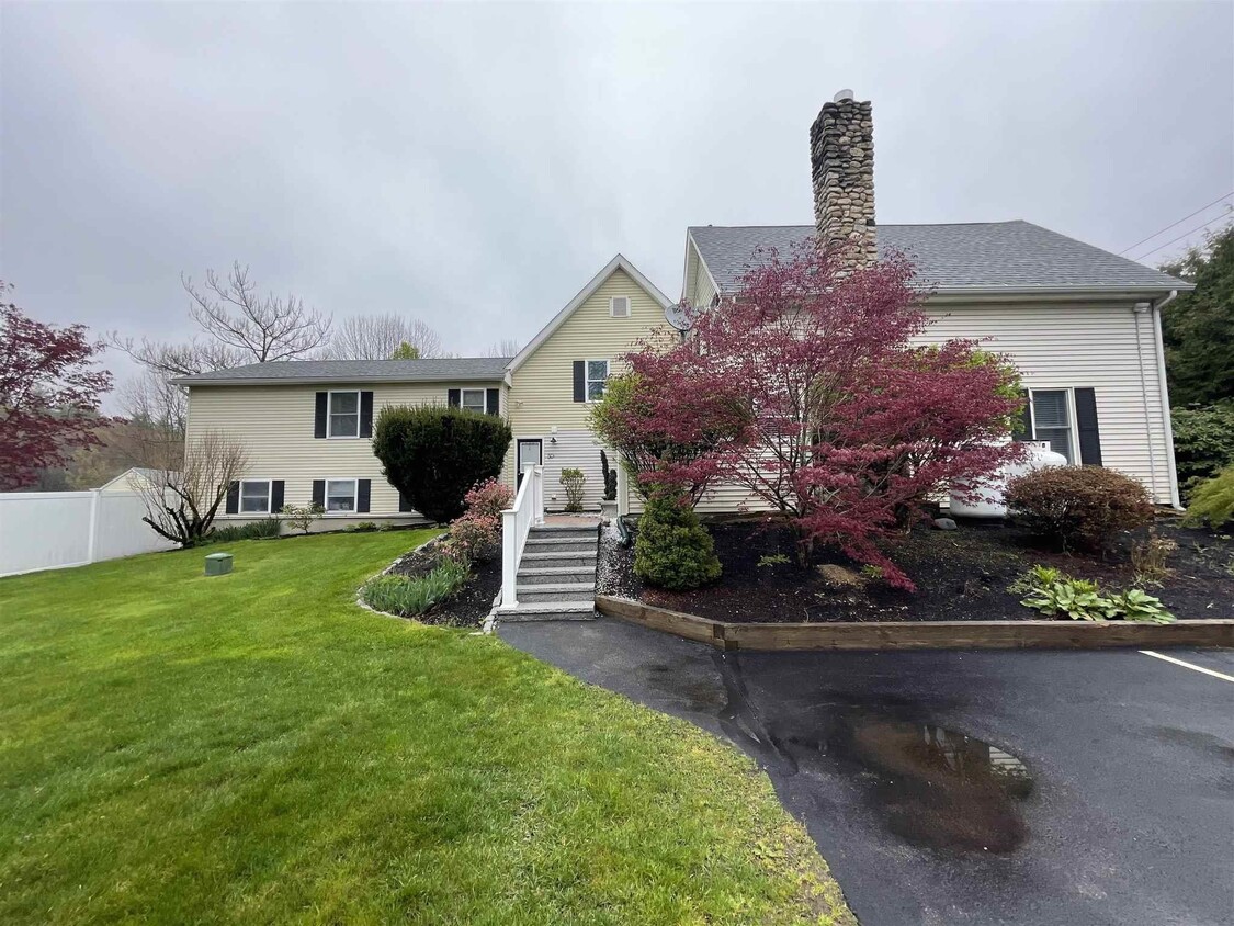 Primary Photo - 50 Whitehall Rd