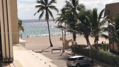 Building Photo - 320 S Surf Rd