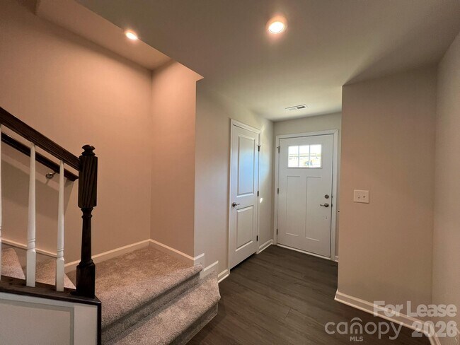 Foto del edificio - 1965 Stallings Rd