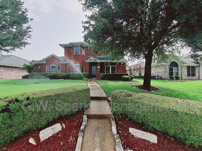 Building Photo - 1534 Chapman Dr