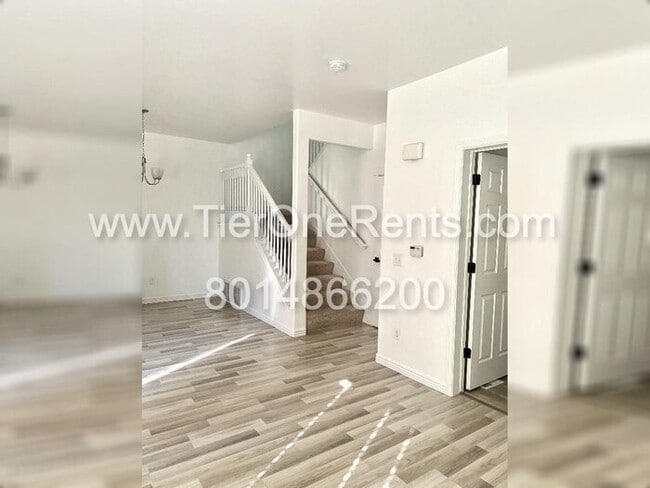 Building Photo - This property offers a NO DEPOSIT option a...