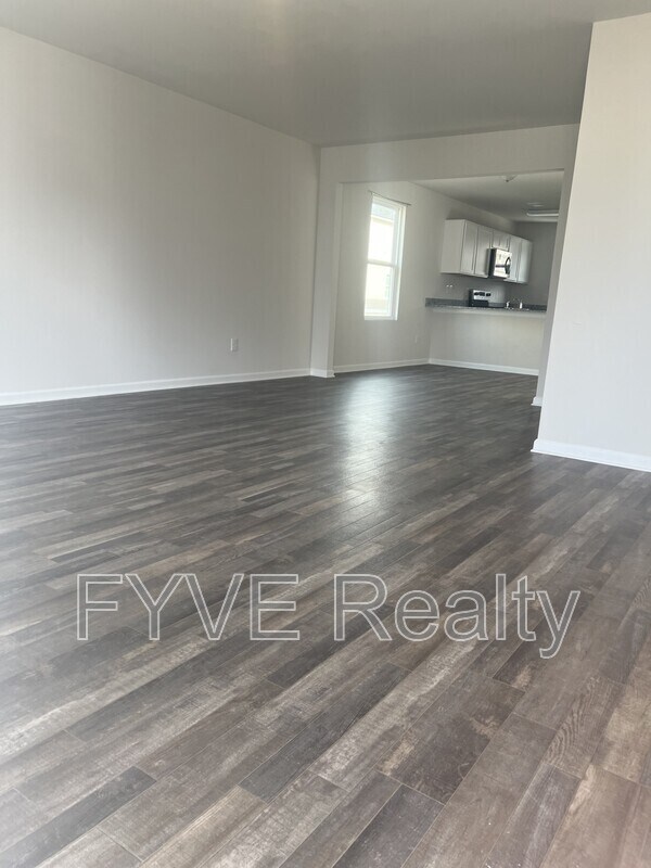 Building Photo - 19 Island Breeze Ln