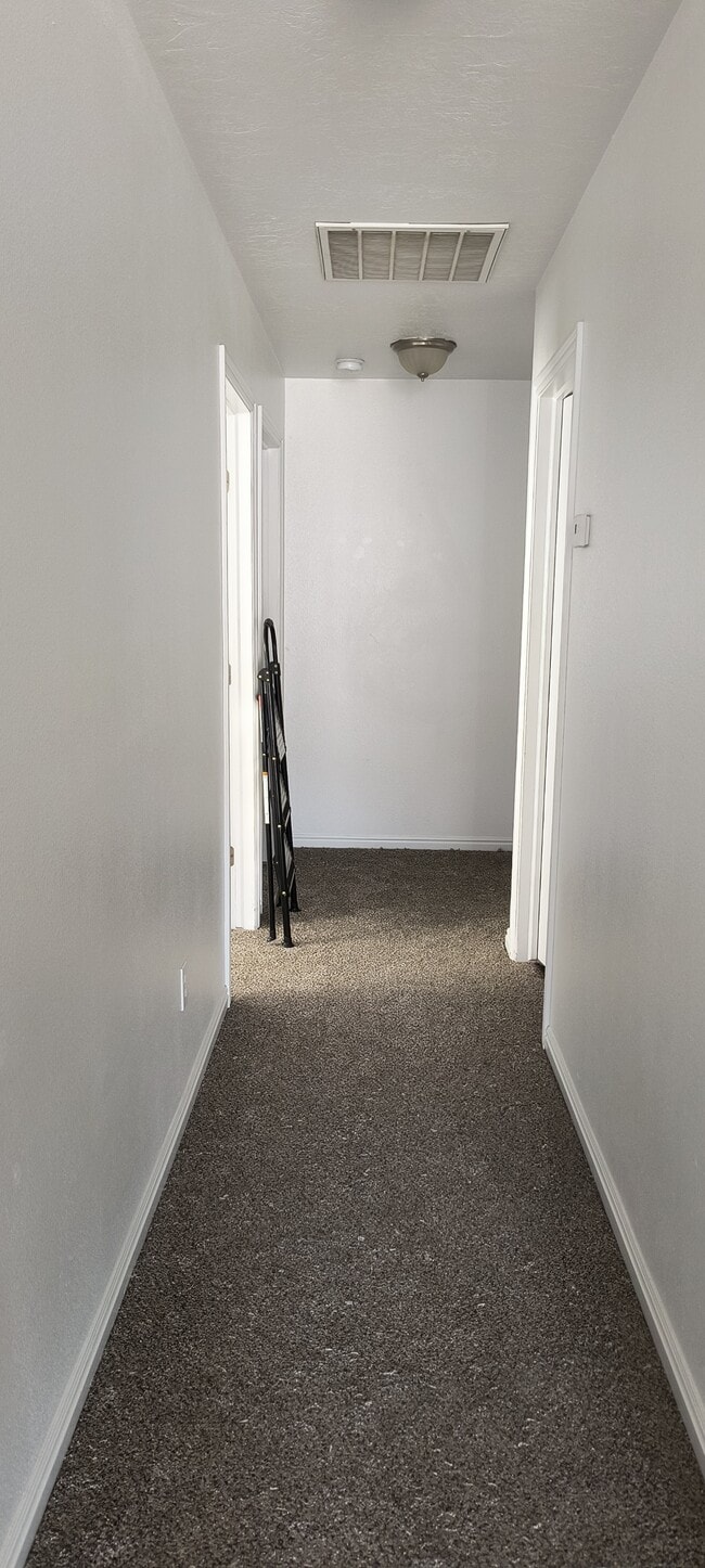 Foto del edificio - 1255 N 575 W