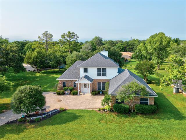 Primary Photo - 303 W Kiowa Dr