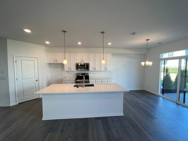 Building Photo - 4120 Chelsea Mnr Cir
