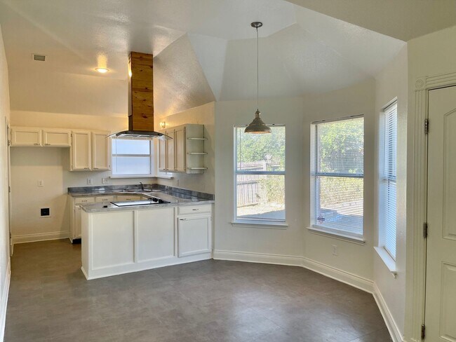 Foto del edificio - Updated home in Burleson