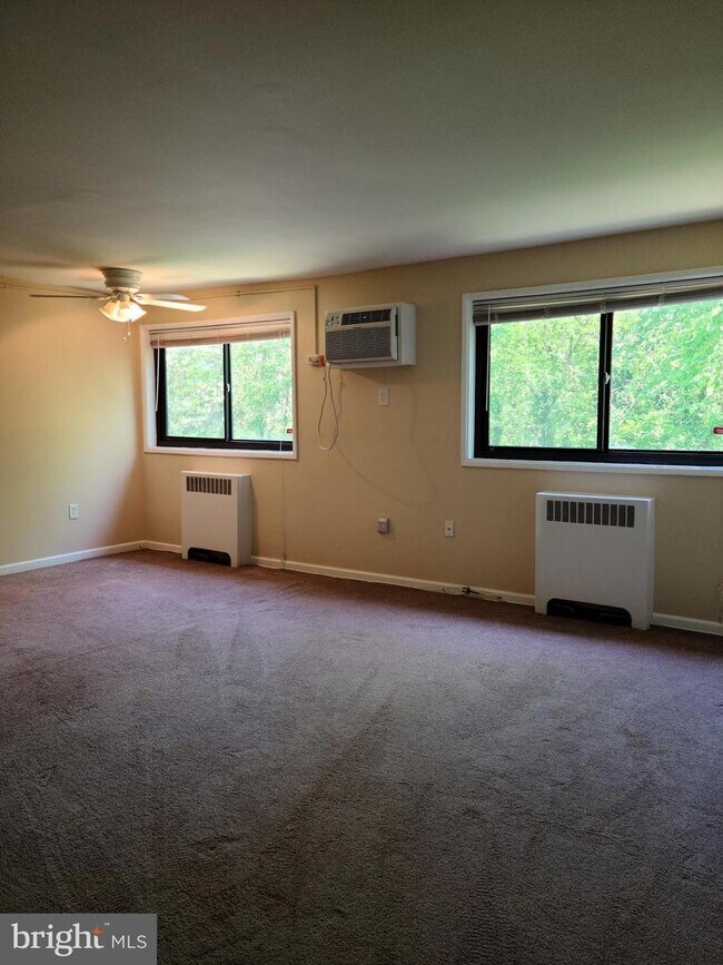 Foto del edificio - 3113 Naylor Rd SE