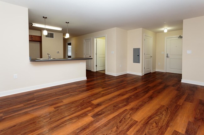 Foto del edificio - EastBrooke Apartments