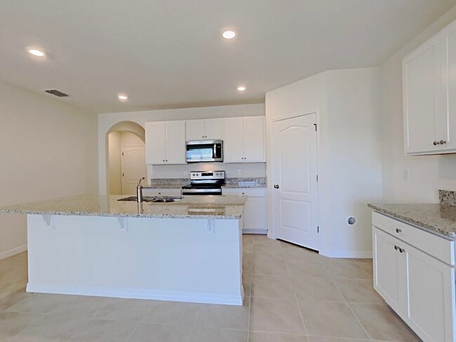 Building Photo - 9678 Black Walnut Dr