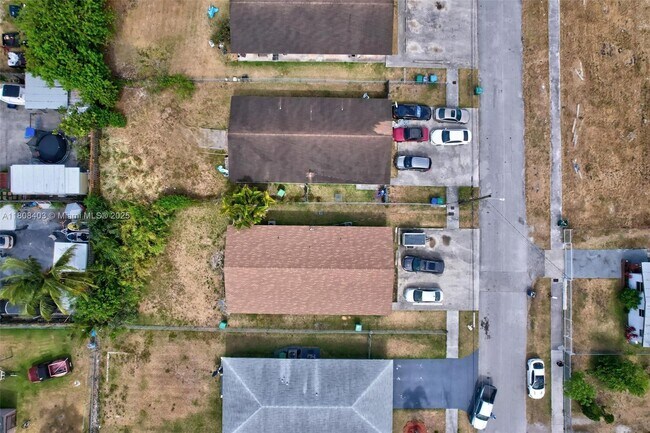 Foto del edificio - 11465 SW 215th St