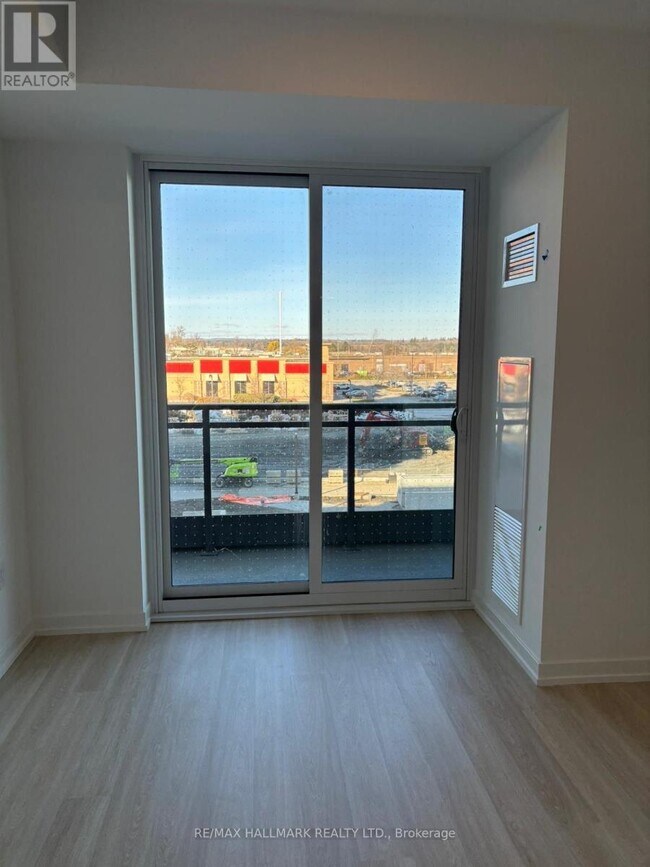 Photo du bâtiment - 9751 Markham Rd