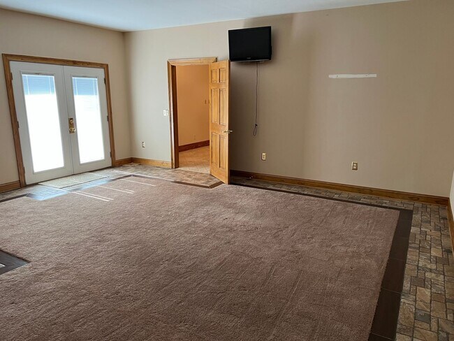 Building Photo - Unique Downtown Apartment - 1 BR / 1 BA