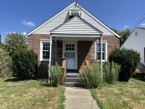 Building Photo - 2201 20th St NE
