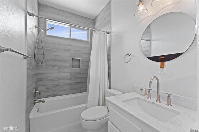 Building Photo - 4 br, 3 bath House - 1258 Palmas Rdg