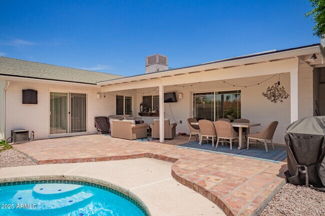 Building Photo - 4825 E Andora Dr