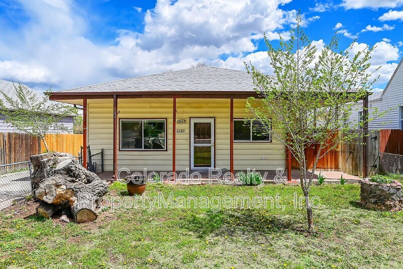 Foto principal - 6680 Julian St