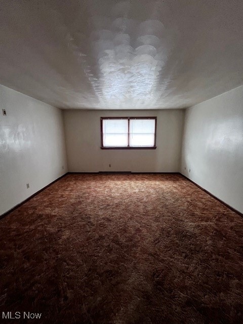 Foto del edificio - 968 E 3rd St