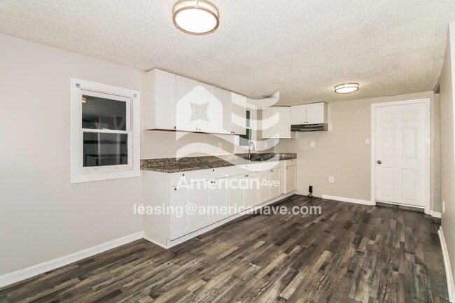 Building Photo - 2824 22nd St