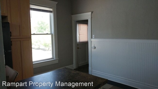 Building Photo - 3 br, 2 bath House - 409 W. Broad