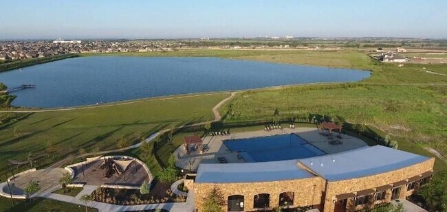 Building Photo - 3383 Vasquez Pl