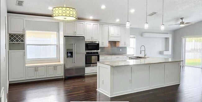 Foto del edificio - 167 Haversham Way