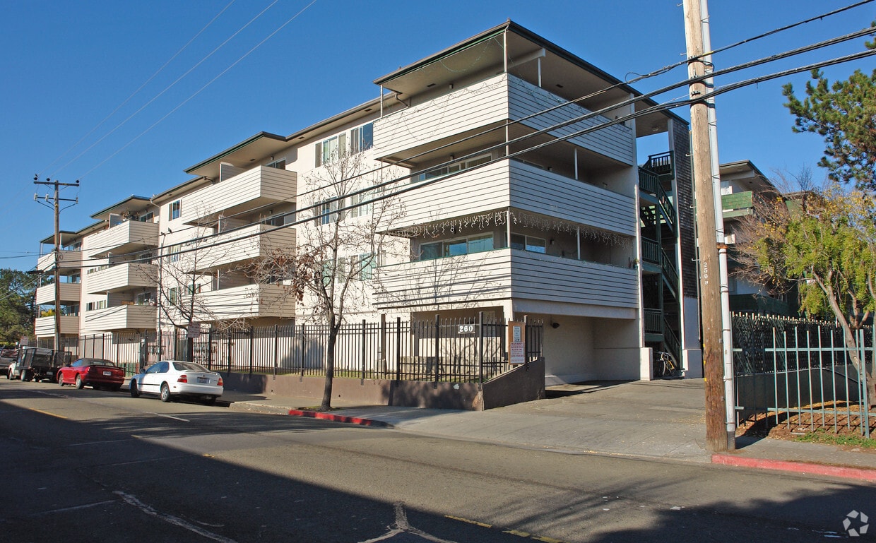Primary Photo - Water Front Apartments
