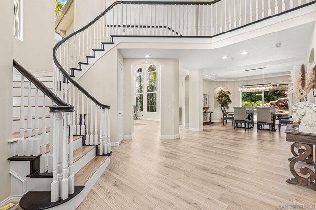 Building Photo - 6704 Rancho Lakes Ct