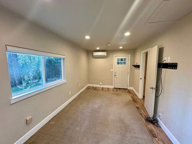 Foto del edificio - Charming 1-bedroom, 1-bathroom cottage