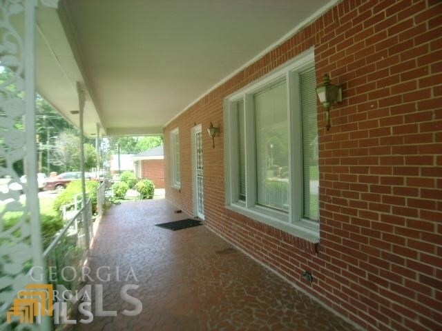 Foto del edificio - 3117 West St