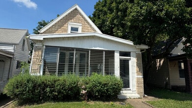 Building Photo - 1113 Georgia St