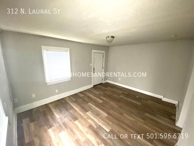 Building Photo - 312 N. Laurel St | $550 | 2 beds, 1 full bath