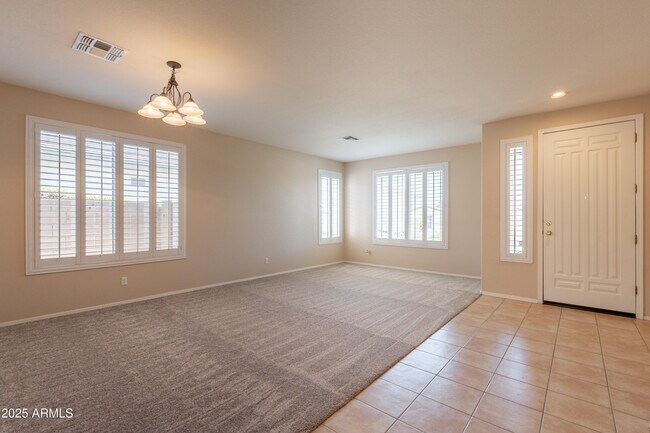 Foto del edificio - 1738 W Glenhaven Dr