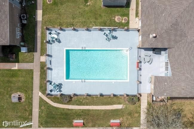 Primary Photo - 2 br, 1 bath Condo - 1010 Magnolia St Flat...