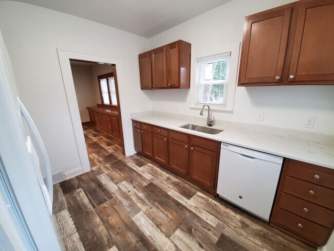 Foto del edificio - Large 3 Bedroom Home near Iowa State Fairg...