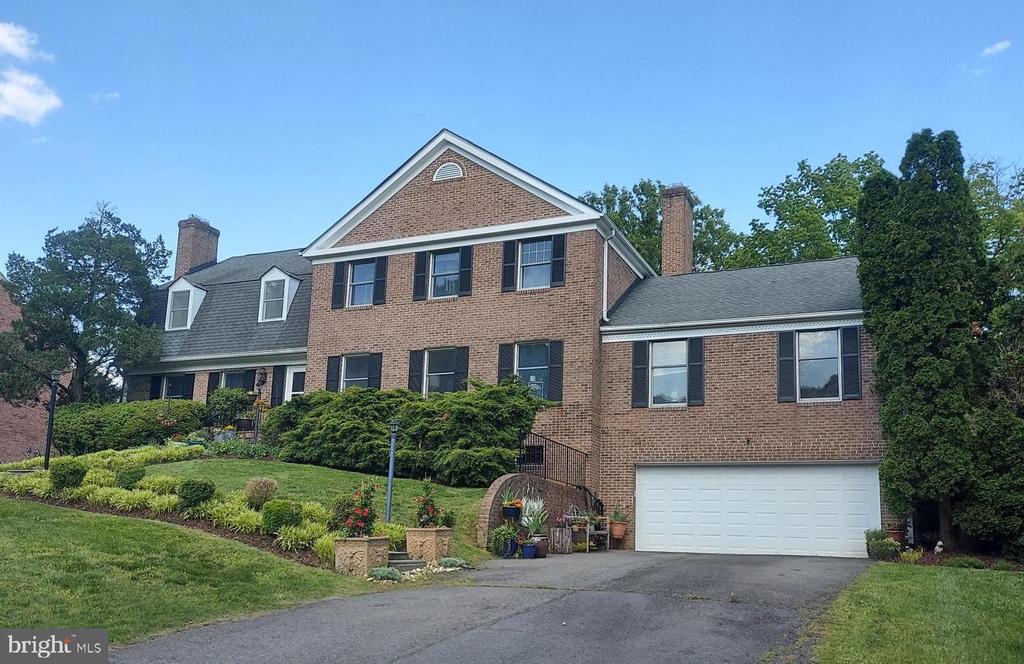 Building Photo - 1223 Aldebaran Dr