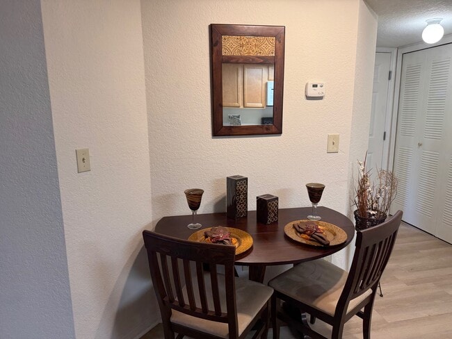 Building Photo - River Park Apartments