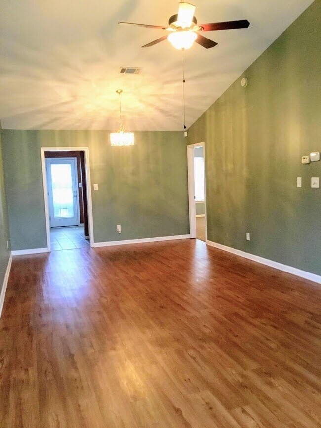 Building Photo - 133 Brandimere Drive