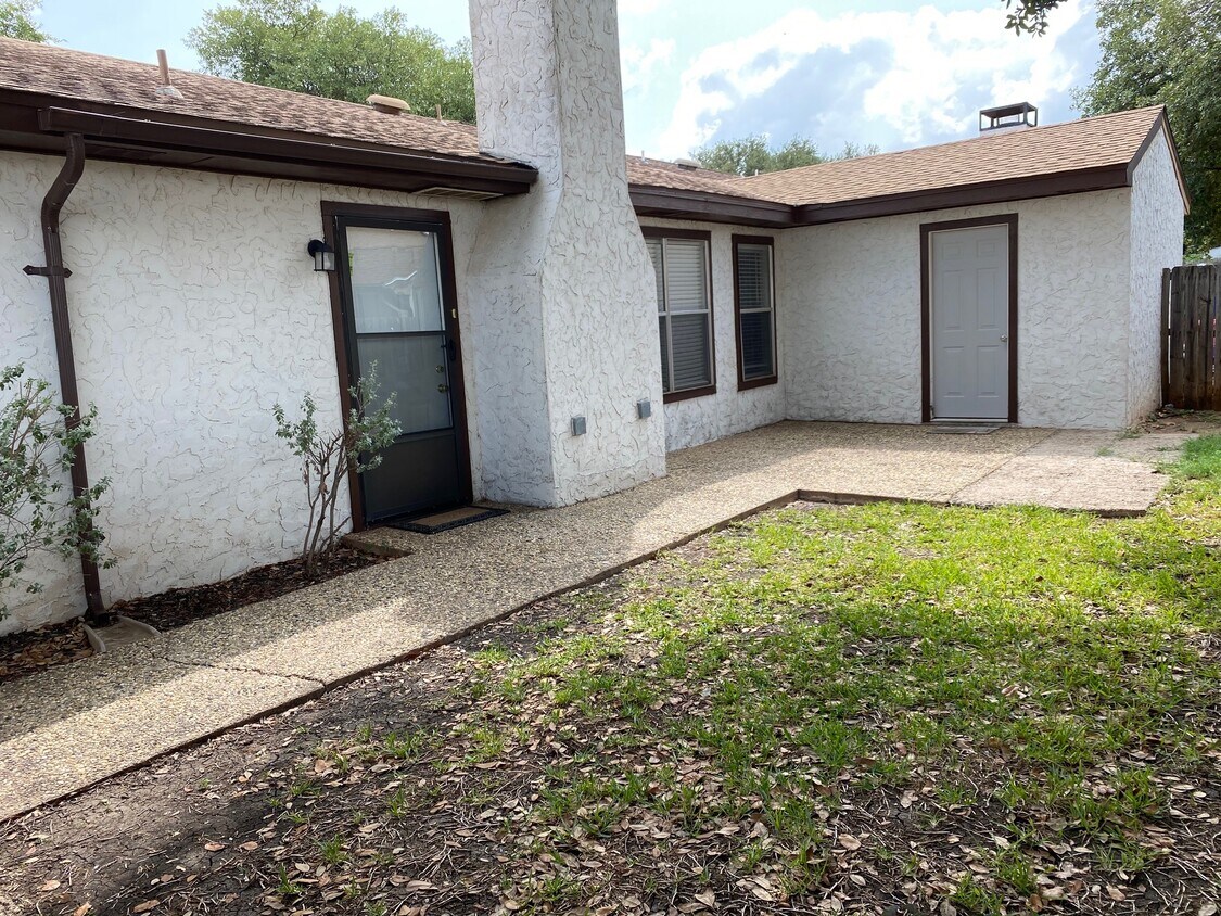 3815 Green Meadow Dr, San Angelo, TX 76904 Townhome Rentals in San