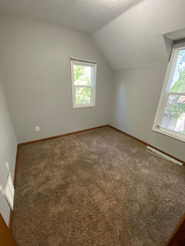 Primary Photo - 1305 S Spring Ave