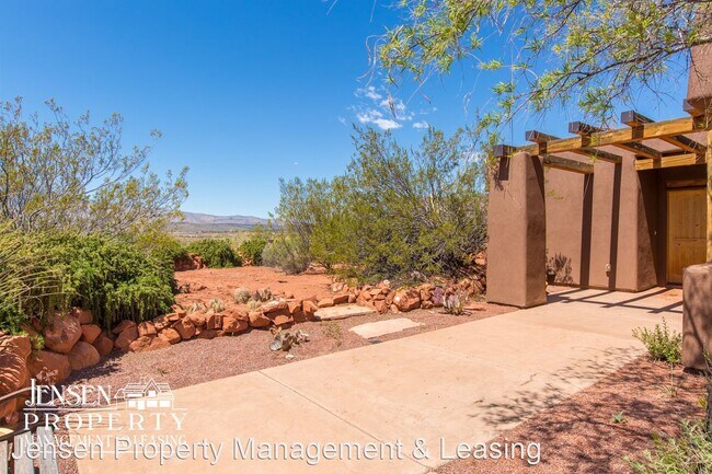 Building Photo - 3 br, 2 bath House - 619 North Bur Sage Trail