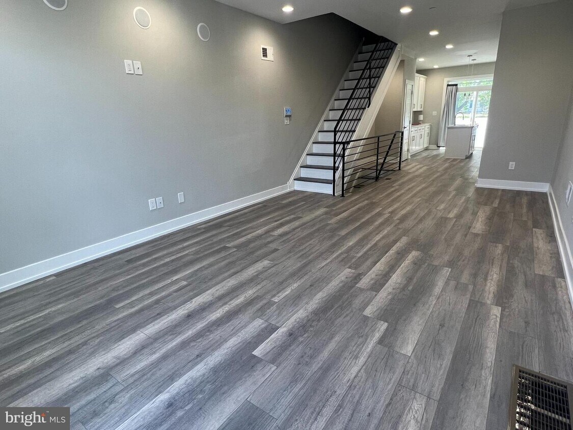 Foto principal - 1427 S 49th St