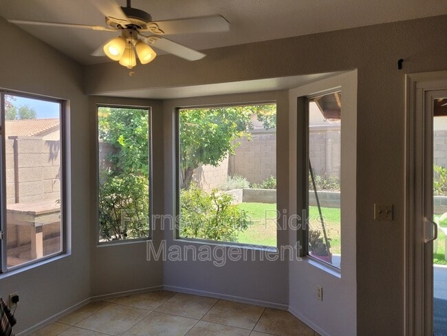 Building Photo - 1329 W Boston St