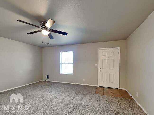 Building Photo - 3515 E Fairmont St