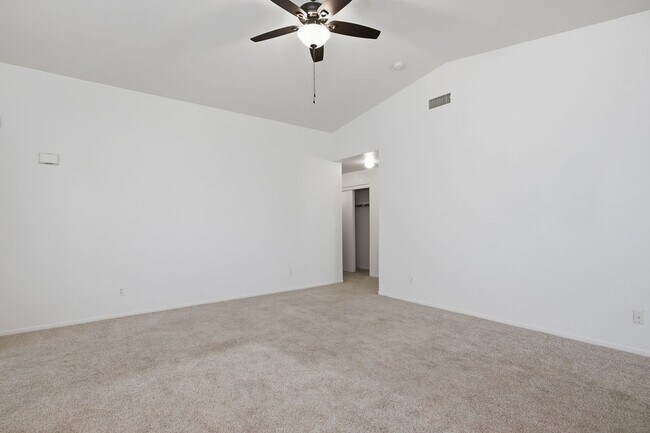 Foto del edificio - 7561 Glowing Ember Ct