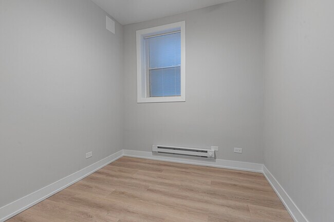 Foto del edificio - 1456 W Fargo Ave